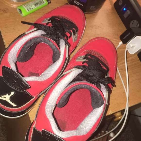 Jordan 4’s - Picture 2 of 2